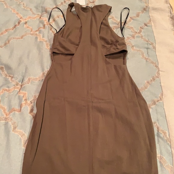 Cutout back midi dress - Picture 2 of 9